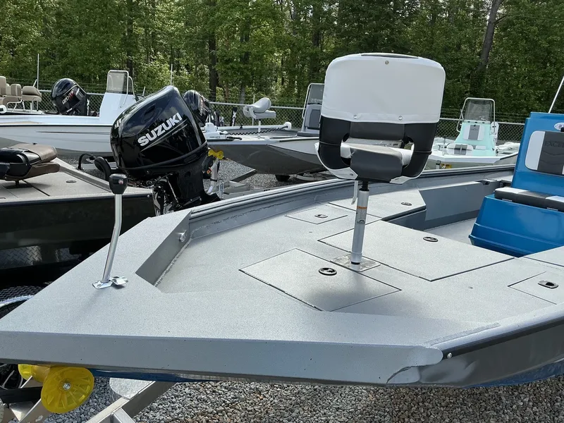 Slide: The Image of Excel 230 Bay Pro 2025 - 3