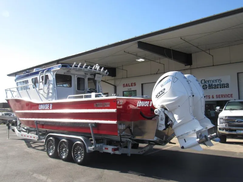 Slide: The Image of North River 32 Endurance 2026 - 3