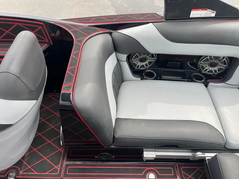 Slide: The Image of MB Tomcat F22 2022 - 23