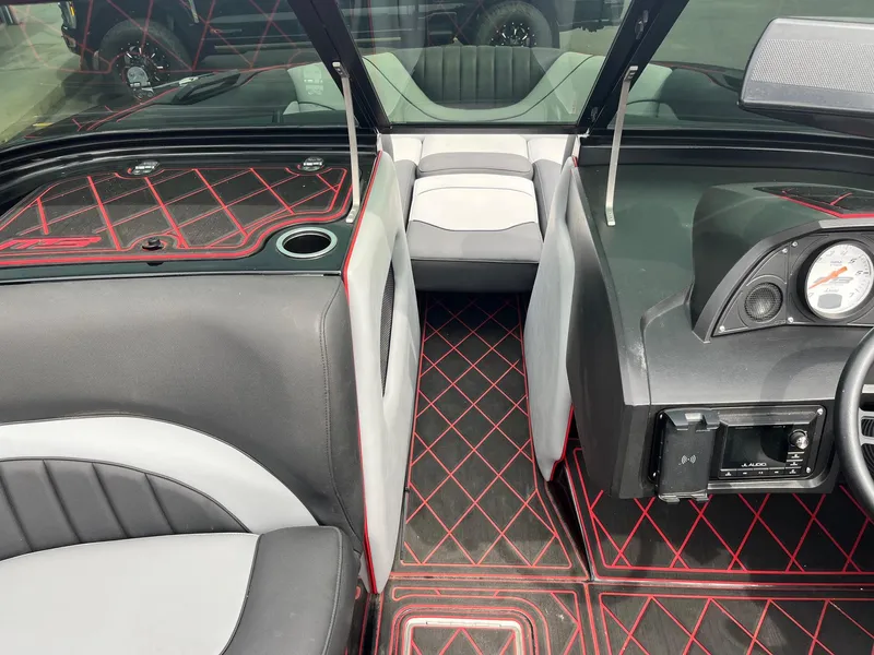 Slide: The Image of MB Tomcat F22 2022 - 32