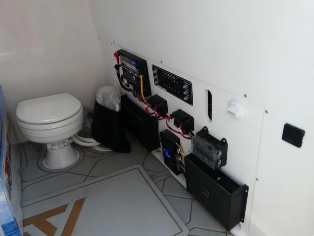 Slide: The Image of Twin Vee 400 GFX2 2026 - 36