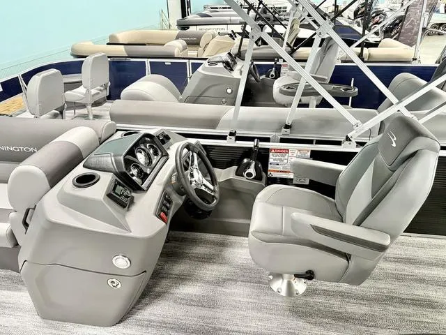 Slide: The Image of Bennington S Fish 22 SS 2025 - 4