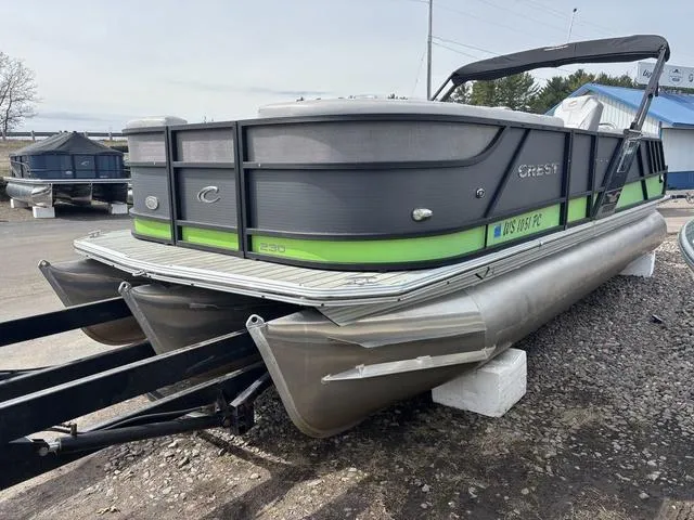 Slide: The Image of Crest 230 Caliber SLC 2016 - 4