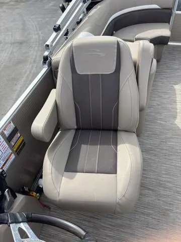 Slide: The Image of 2020 Bennington 22 SSX boat seat with beige and gray upholstery. - 11