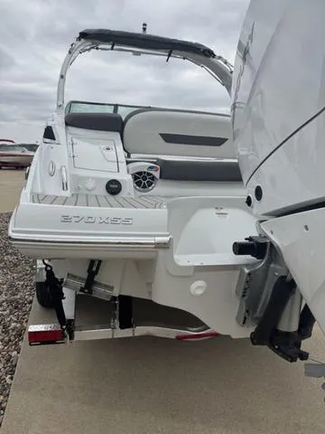 Slide: The Image of Crownline Boats 270 XSS 2025 - 4