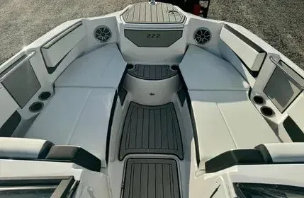 Slide: The Image of Yamaha 222SD 2025 - 6