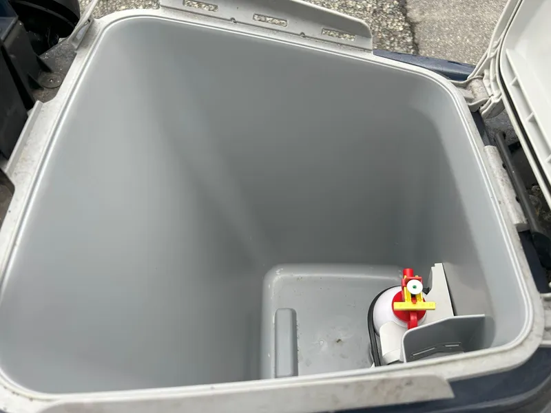 Slide: The Image of Sea-Doo GTI SE 130 2010 - 21