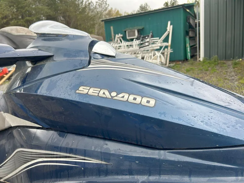 Slide: The Image of Sea-Doo GTI SE 130 2010 - 6