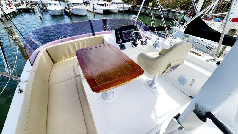 Slide: The Image of Beneteau Swift Trawler 34 2011 - 17