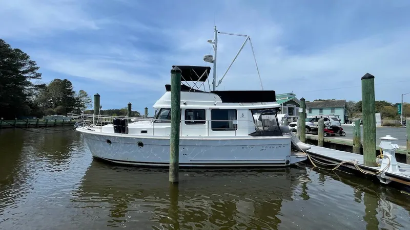 Slide: The Image of Beneteau Swift Trawler 34 2011 - 2