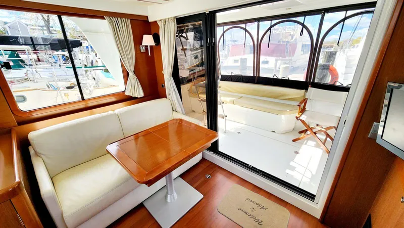 Slide: The Image of Beneteau Swift Trawler 34 2011 - 29