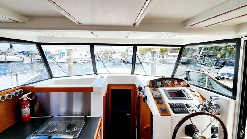 Slide: The Image of Beneteau Swift Trawler 34 2011 - 40