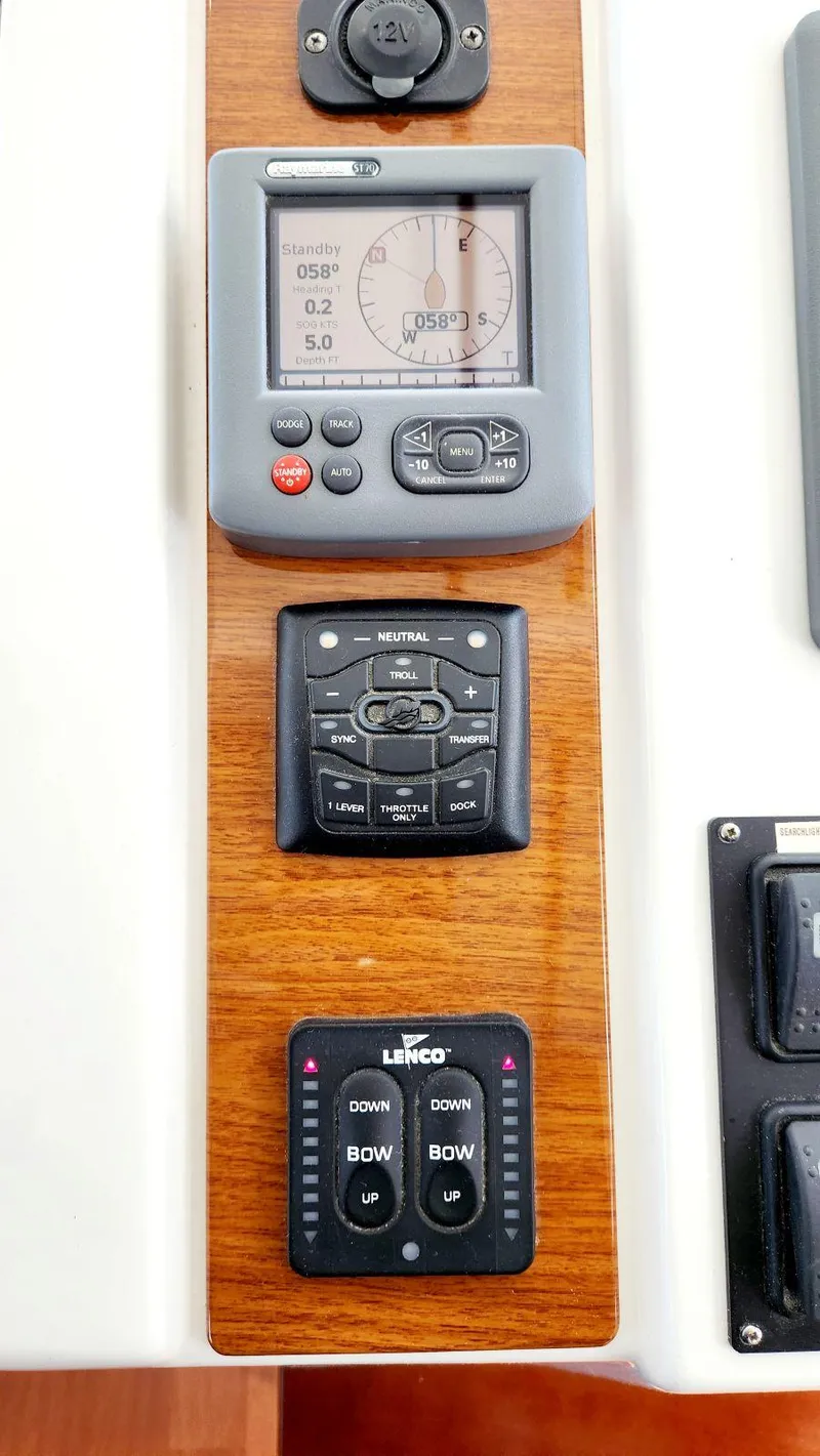 Slide: The Image of Beneteau Swift Trawler 34 2011 - 43