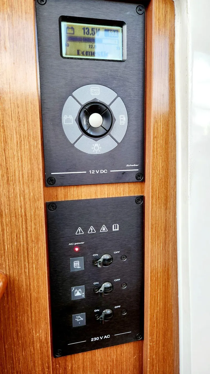 Slide: The Image of Beneteau Swift Trawler 34 2011 - 51