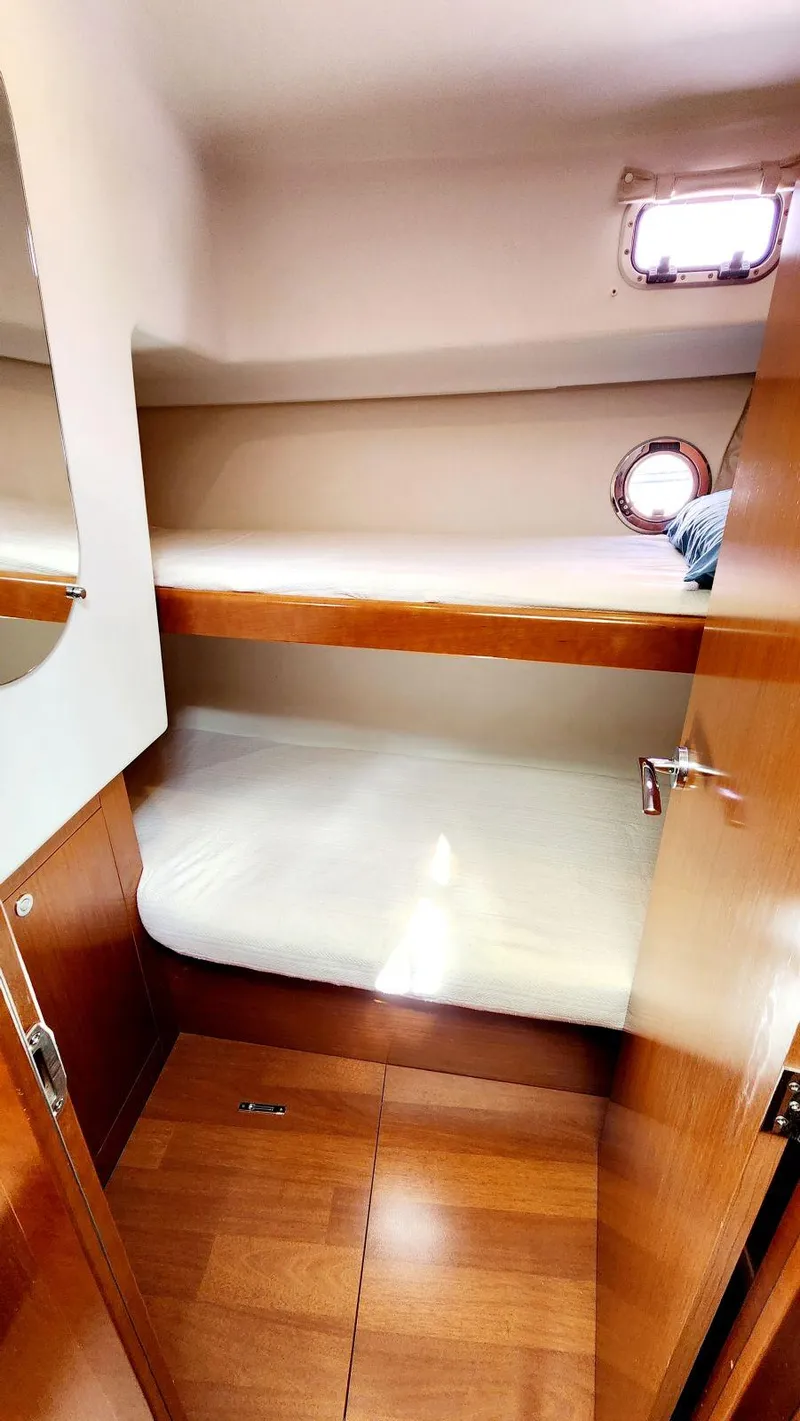 Slide: The Image of Beneteau Swift Trawler 34 2011 - 59