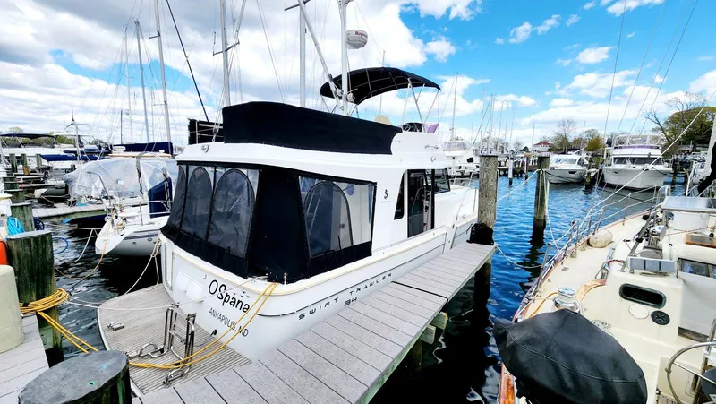 Slide: The Image of Beneteau Swift Trawler 34 2011 - 6