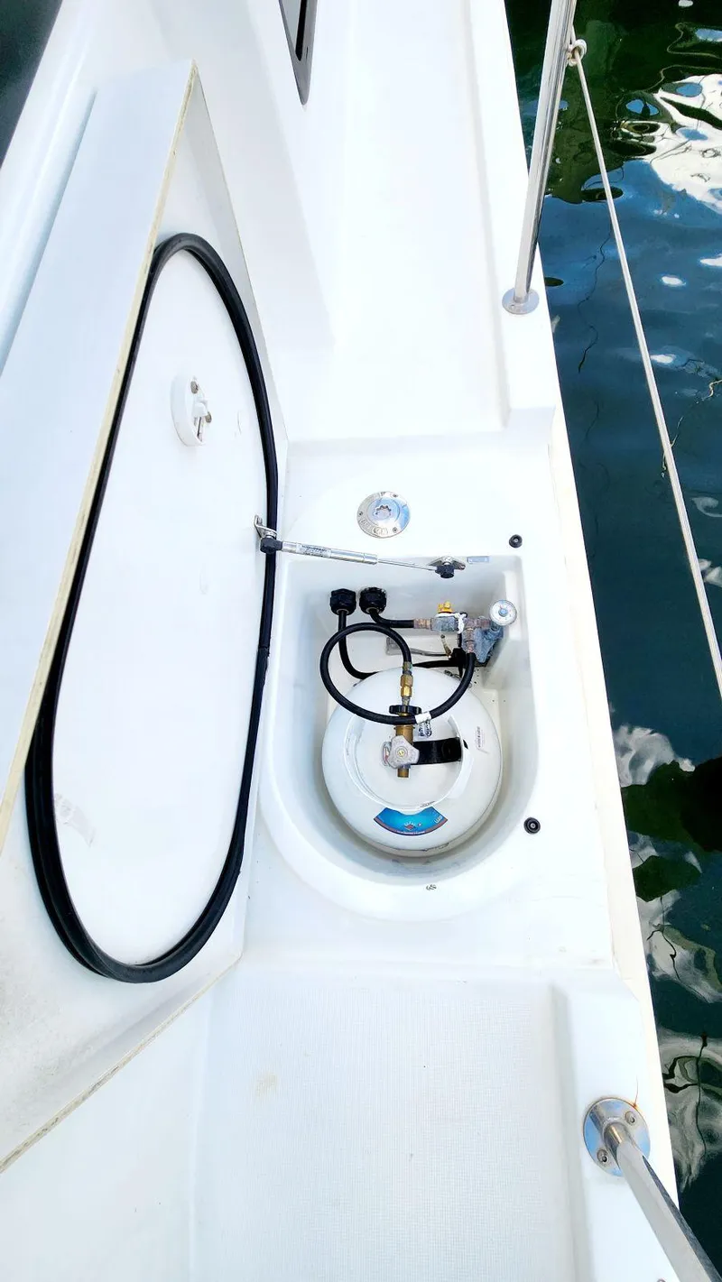 Slide: The Image of Beneteau Swift Trawler 34 2011 - 8