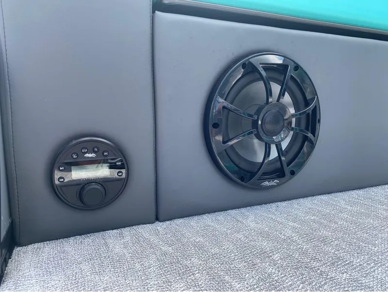 Slide: The Image of Audio system and speaker in 2025 Berkshire 25 SB2 STS boat interior. - 8