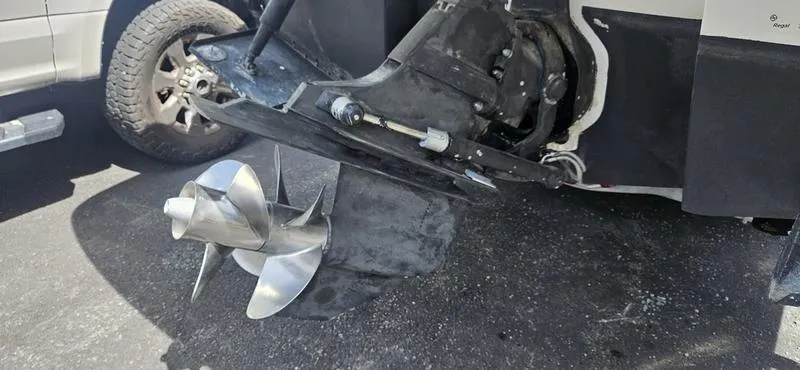 Slide: The Image of Propeller of a 2015 Monterey 295 Sport Yacht on a trailer. - 24