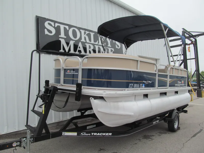 Slide: The Image of 2020 Sun Tracker Party Barge 18 DLX pontoon boat on trailer at Stokley's Marine. - 10