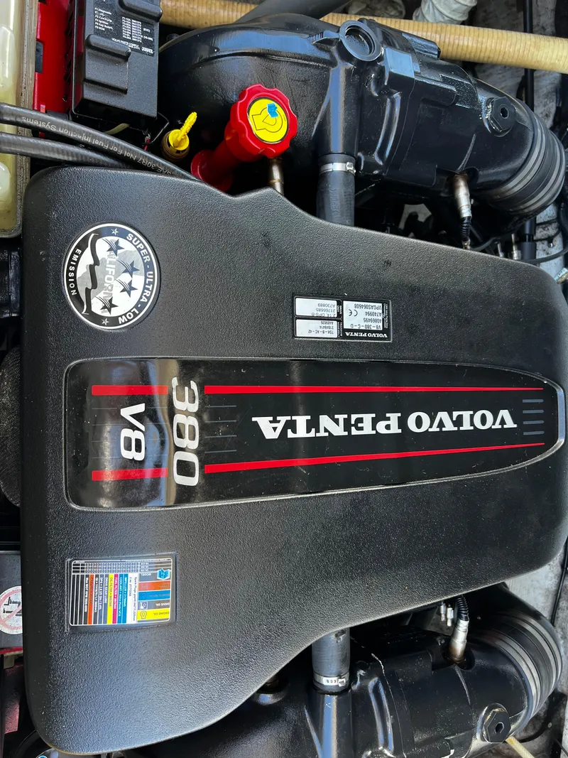 Slide: The Image of Volvo Penta 380 V8 engine in 2004 Chris-Craft Corsair 25 boat. - 14