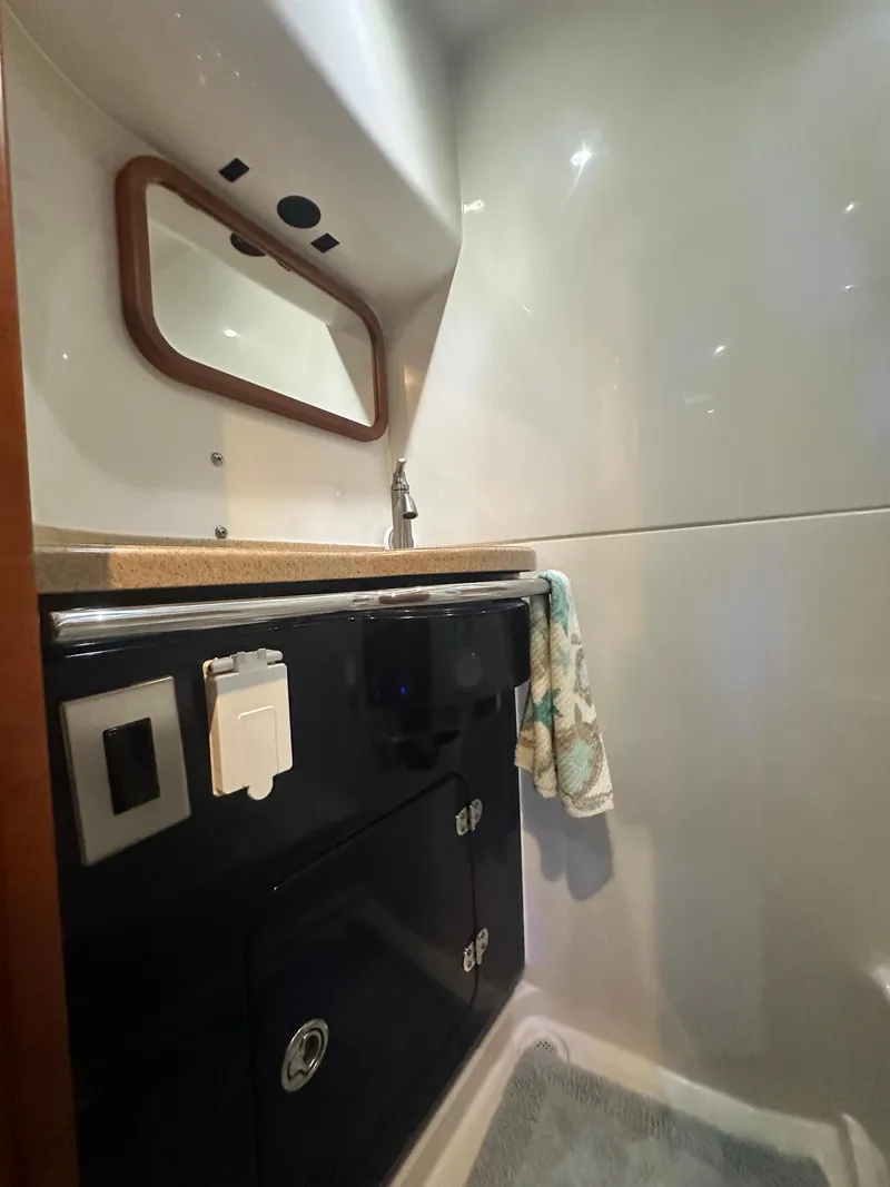 Slide: The Image of Chris-Craft Roamer 40 2007 - 60