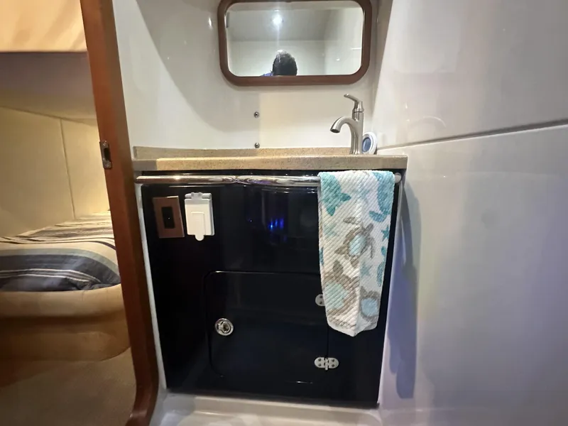 Slide: The Image of Chris-Craft Roamer 40 2007 - 64