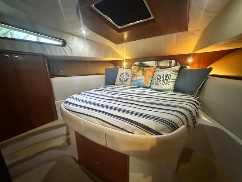 Slide: The Image of Chris-Craft Roamer 40 2007 - 71