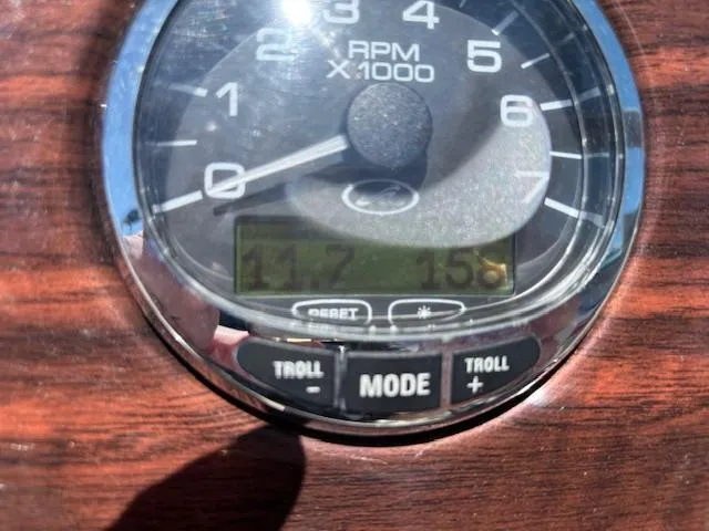 Slide: The Image of Tachometer of 2007 Sea Ray 200 Sundeck showing RPM and digital display. - 28