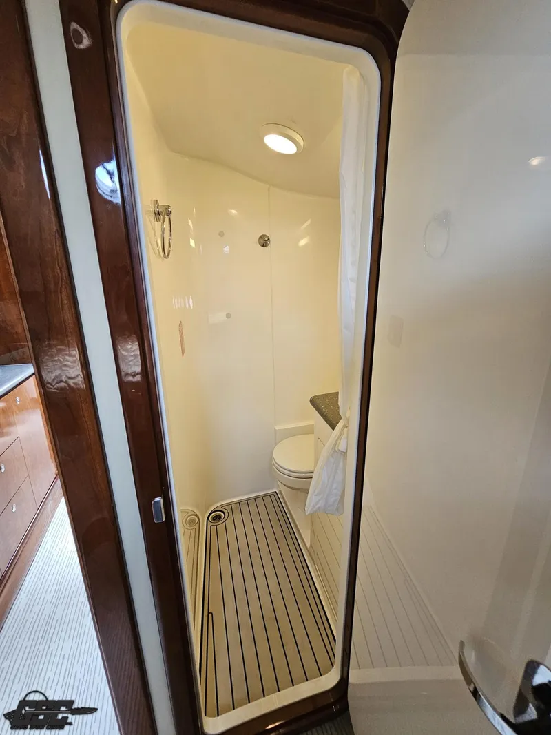 Slide: The Image of Fountain 48 Express Cruiser 2006 - 75