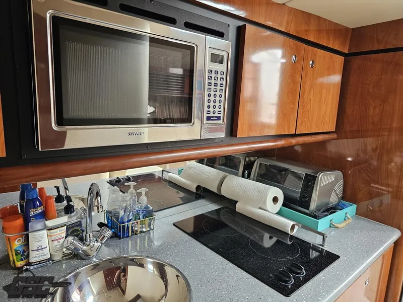 Slide: The Image of Fountain 48 Express Cruiser 2006 - 78