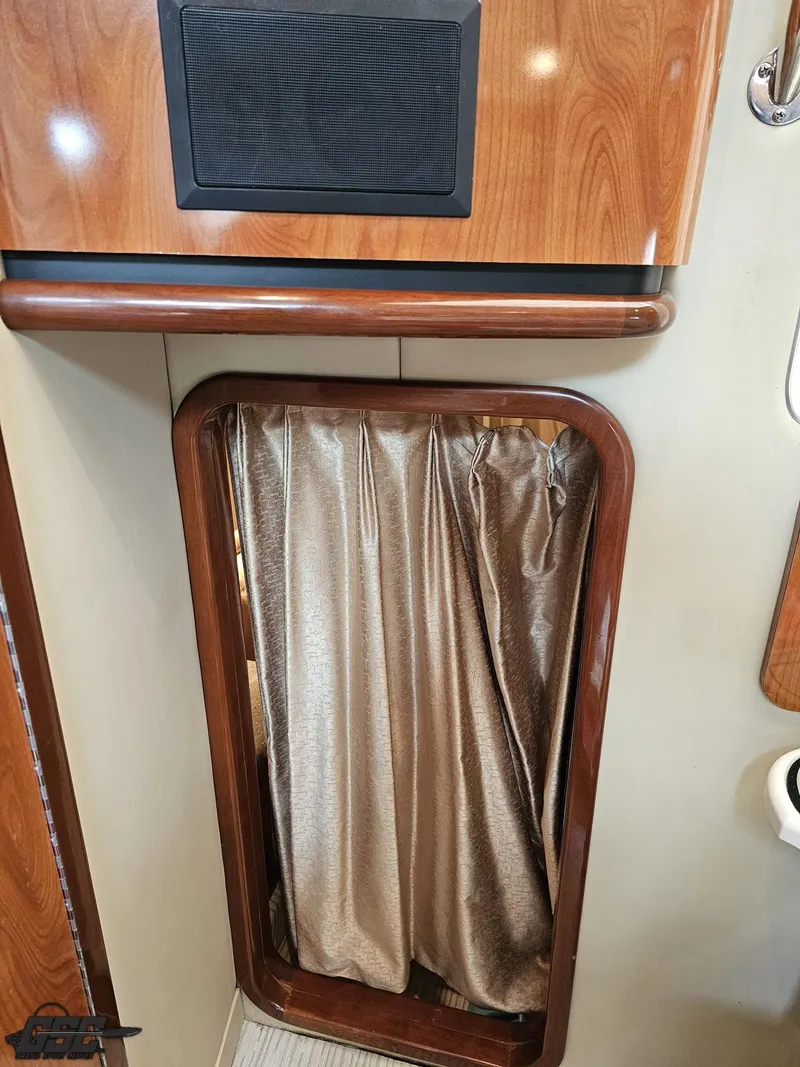 Slide: The Image of Fountain 48 Express Cruiser 2006 - 79