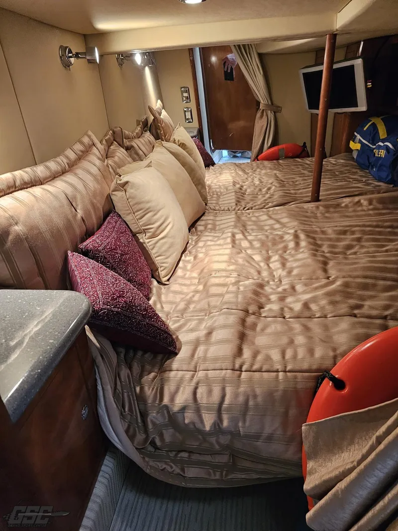 Slide: The Image of Fountain 48 Express Cruiser 2006 - 81