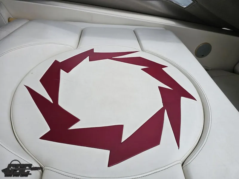 Slide: The Image of Fountain 48 Express Cruiser 2006 - 92