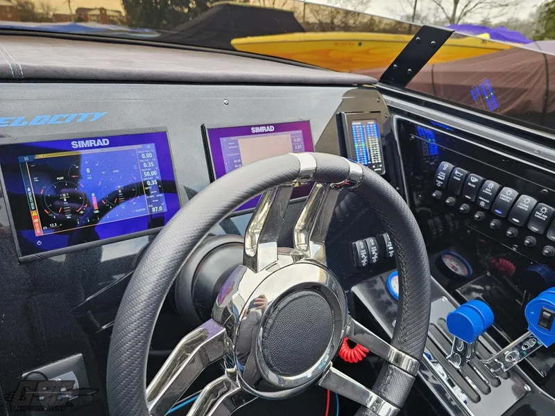 Slide: The Image of Velocity 290SC Signature Series 2022 - 60