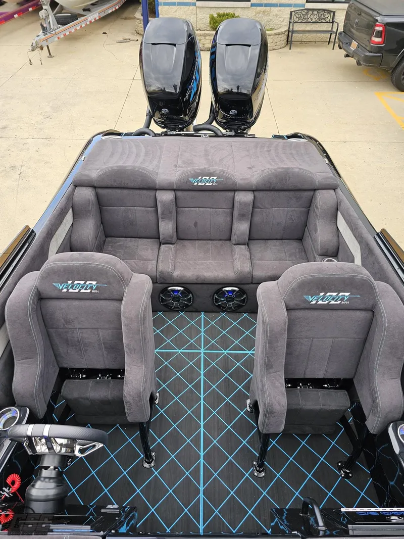 Slide: The Image of Velocity 290SC Signature Series 2022 - 71