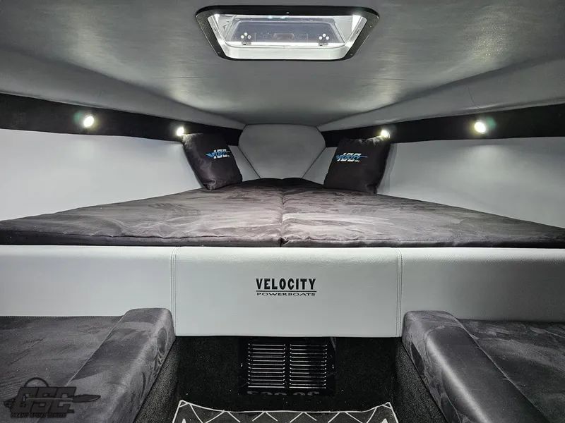 Slide: The Image of Velocity 290SC Signature Series 2022 - 80