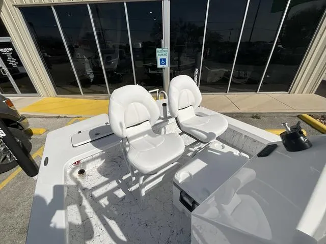 Slide: The Image of Majek 20 Xtreme 2025 - 7