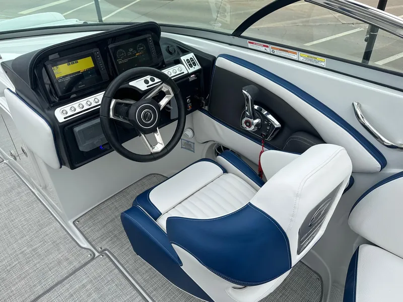 Slide: The Image of Crownline Boats SS Series 270 SS 2025 - 13