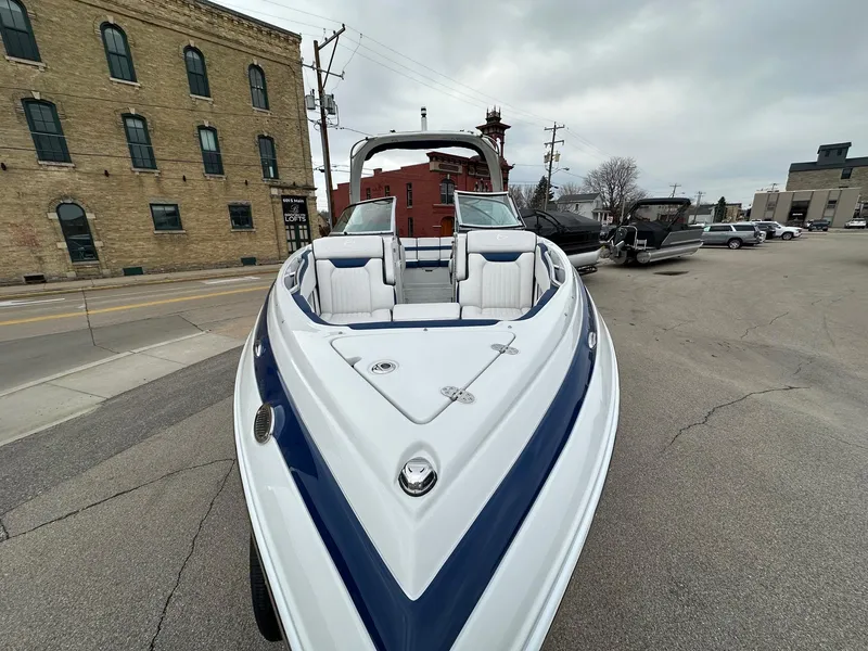 Slide: The Image of Crownline Boats SS Series 270 SS 2025 - 21