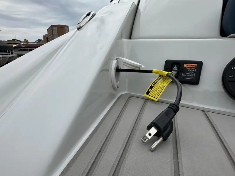 Slide: The Image of Crownline Boats SS Series 270 SS 2025 - 3