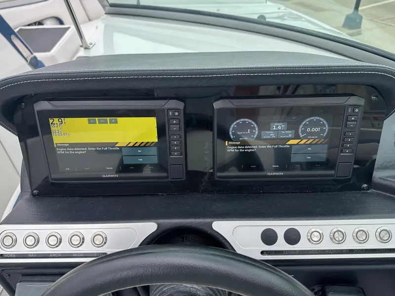 Slide: The Image of Crownline Boats SS Series 270 SS 2025 - 31