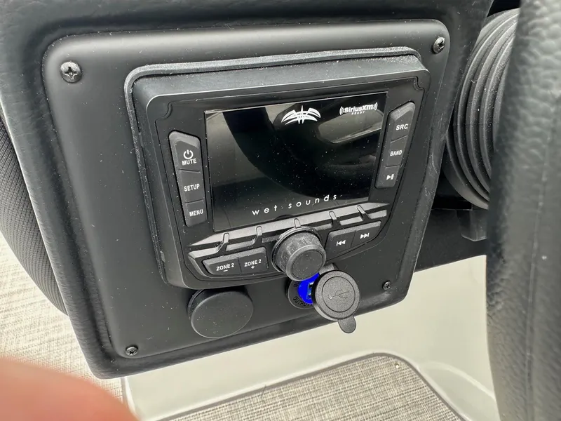 Slide: The Image of Crownline Boats SS Series 290 SS 2025 - 15