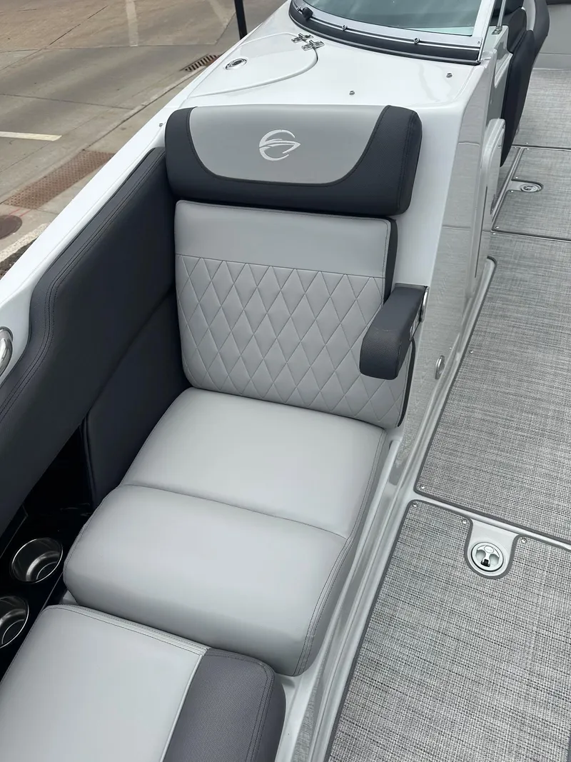 Slide: The Image of Crownline Boats SS Series 290 SS 2025 - 19