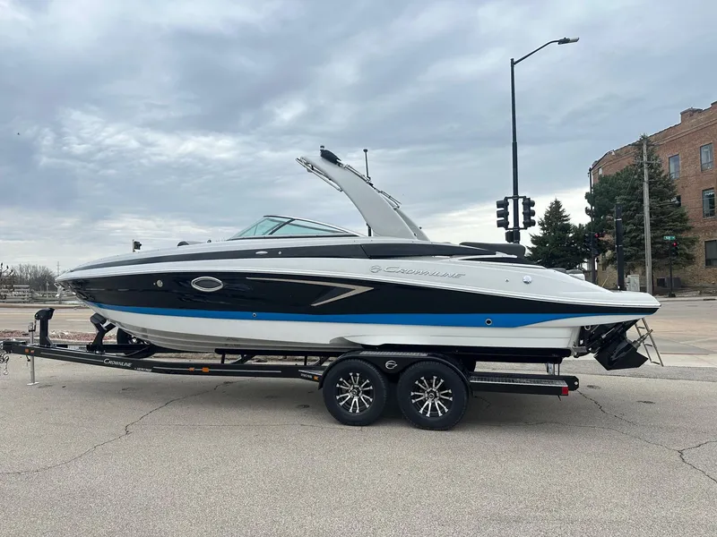 Slide: The Image of Crownline Boats SS Series 290 SS 2025 - 3