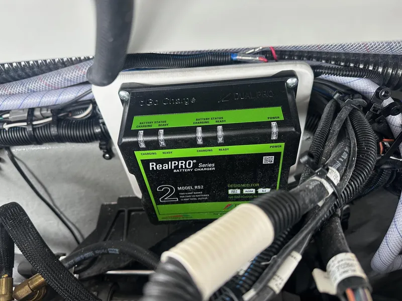 Slide: The Image of Crownline Boats SS Series 290 SS 2025 - 41