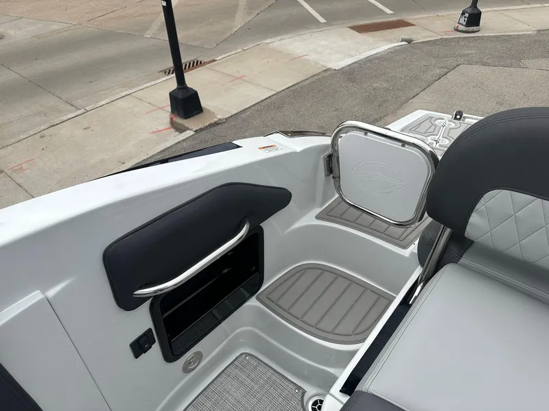 Slide: The Image of Crownline Boats SS Series 290 SS 2025 - 46