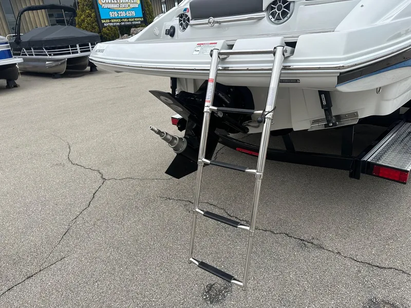 Slide: The Image of Crownline Boats SS Series 290 SS 2025 - 6