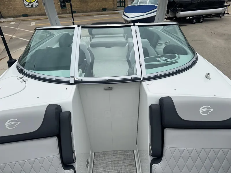 Slide: The Image of Crownline Boats SS Series 290 SS 2025 - 9