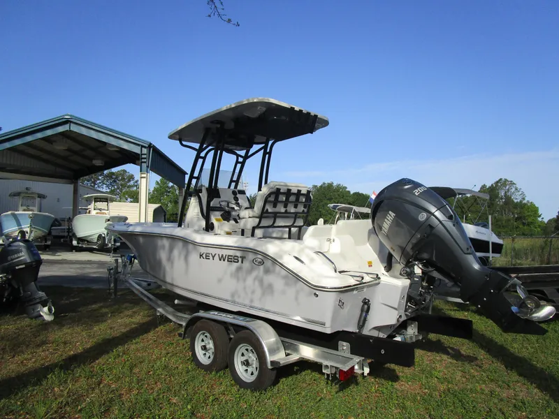 Slide: The Image of Key West FAMILY SPORTSMAN 219FS 2025 - 2